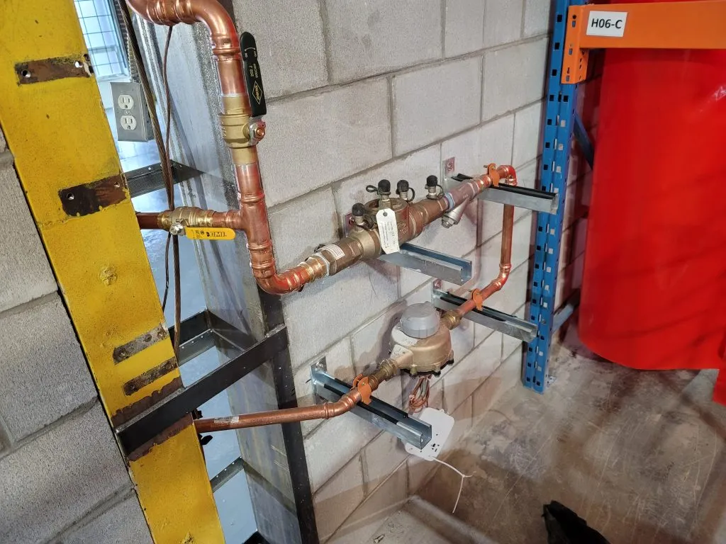 Service of installation of valve for main water entrance Montreal, Westmount, Outremont, Rosemont, Kirkland, Dorval, Verdun, Lasalle, ... and surrounding areas - Montreal D.C. Plumbing